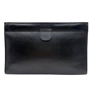 •SOLD•Vintage CHANEL CC Embossed Lambskin Leather Clutch